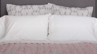 make-the-bed-pink-bedsheet